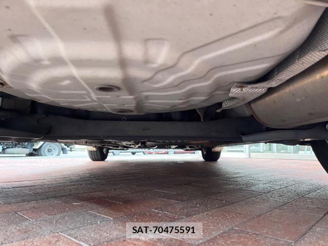 Nissan NOTE 2013-11 8361478-18