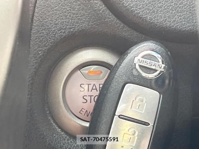 Nissan NOTE 2013-11 8361478-5