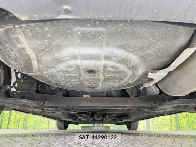 Nissan NOTE 2018-06 8361783-18