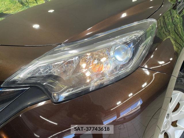 Nissan NOTE 2018-01 8362328-11