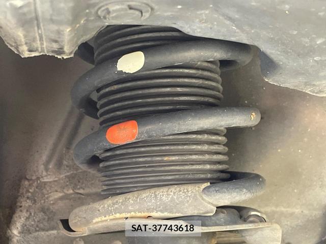 Nissan NOTE 2018-01 8362328-19