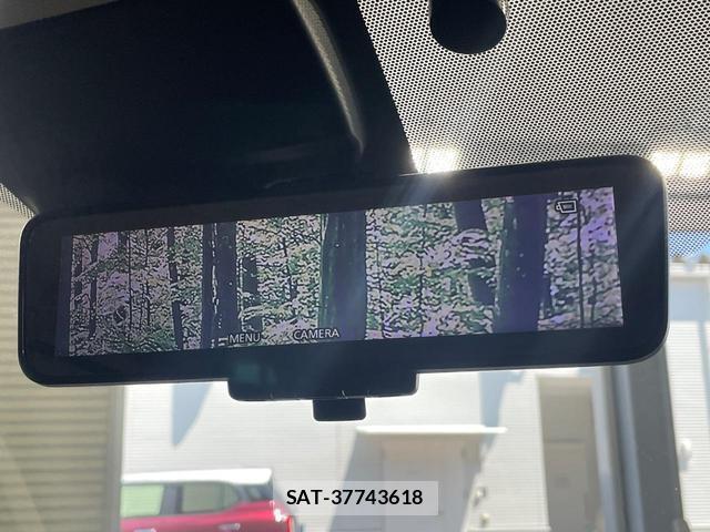 Nissan NOTE 2018-01 8362328-4