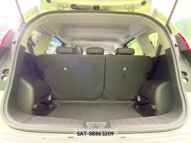 Nissan NOTE 2015-09 8362546-9