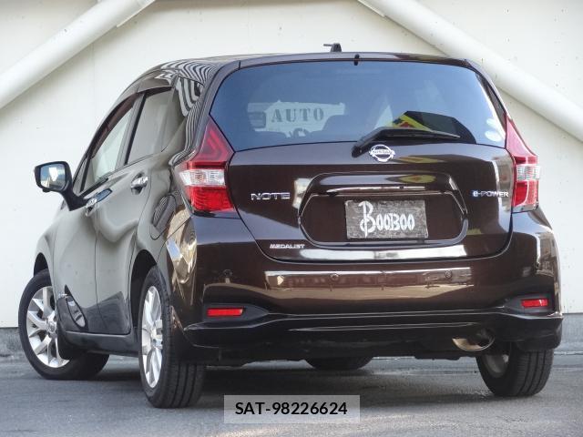 Nissan NOTE 2016-11 8362646-4