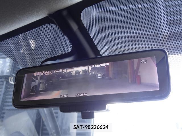 Nissan NOTE 2016-11 8362646-6