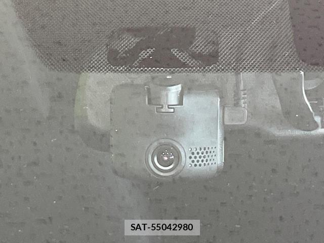 Nissan NOTE 2016-01 8363082-6