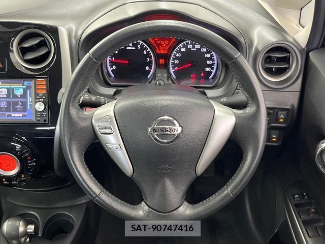 Nissan NOTE 2015-08 8363220-10