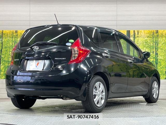 Nissan NOTE 2015-08 8363220-16
