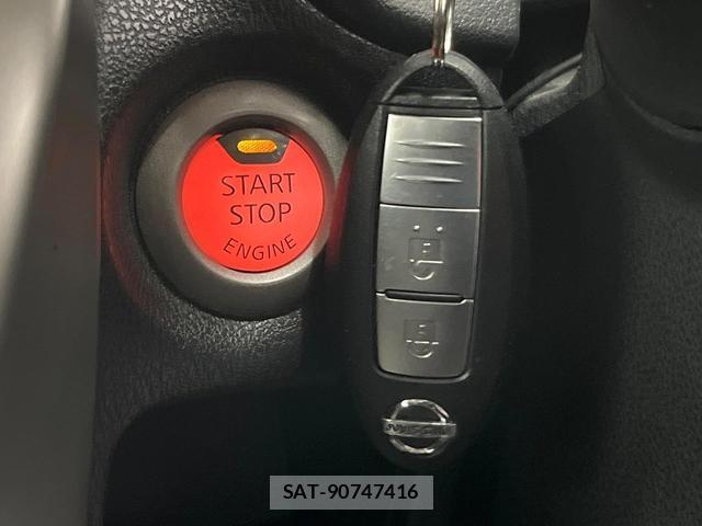 Nissan NOTE 2015-08 8363220-5