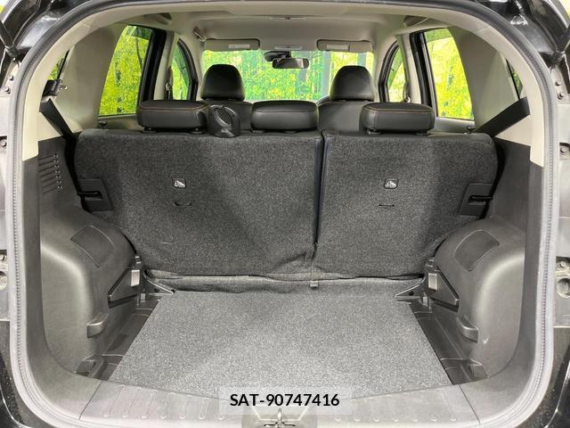 Nissan NOTE 2015-08 8363220-9