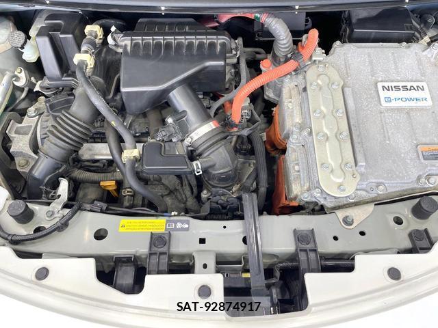Nissan NOTE 2019-02 8363407-16