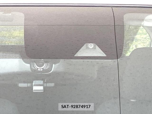 Nissan NOTE 2019-02 8363407-4
