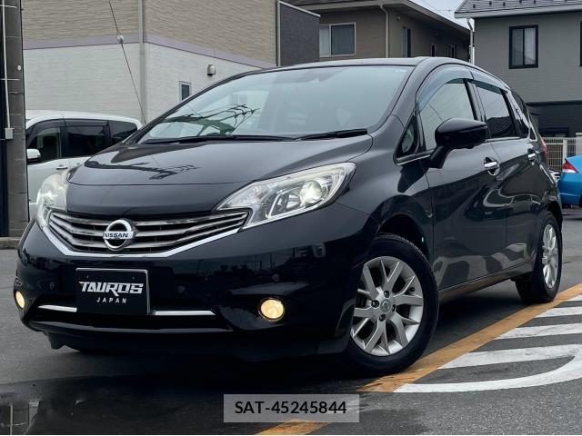 Nissan NOTE 2014-10 8363511-2