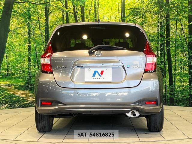 Nissan NOTE 2018-10 8363636-14