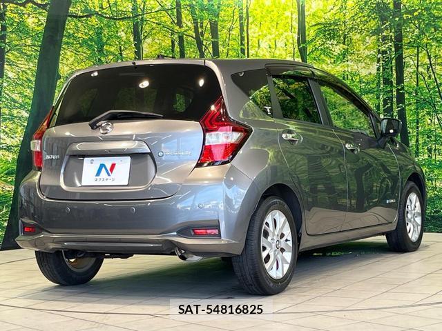 Nissan NOTE 2018-10 8363636-16
