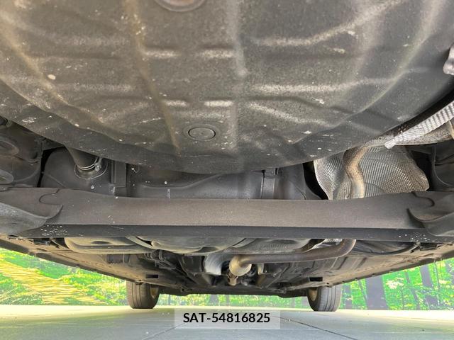 Nissan NOTE 2018-10 8363636-18