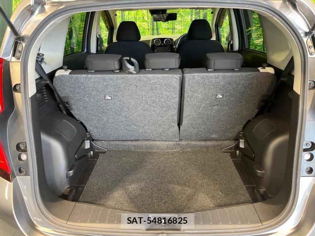 Nissan NOTE 2018-10 8363636-9