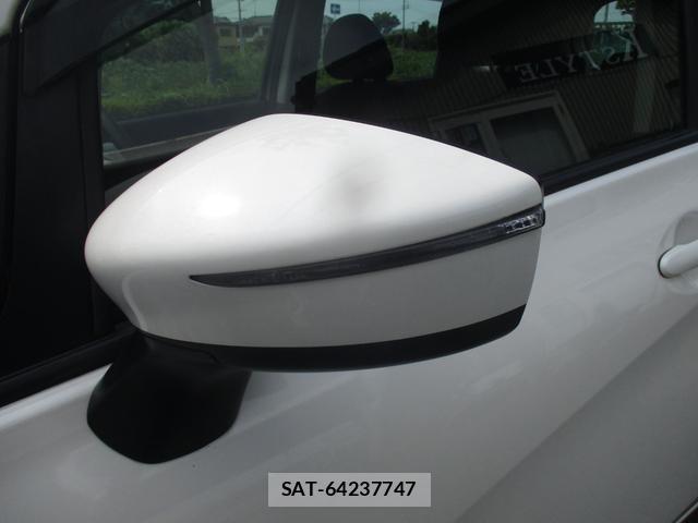 Nissan NOTE 2015-03 8363641-8