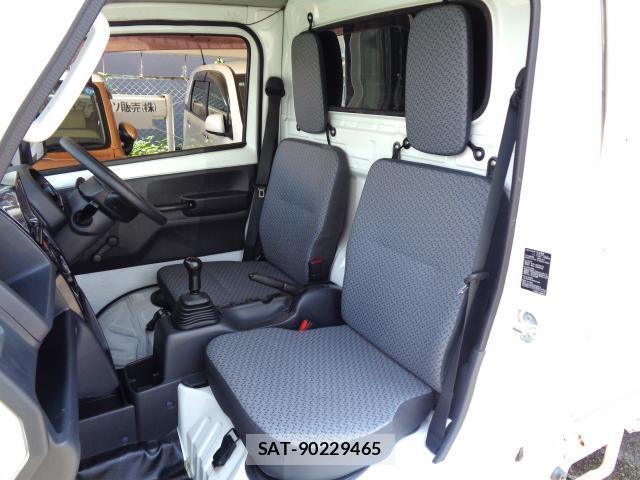 Nissan CLIPPER TRUCK 2016-08 8363120-10