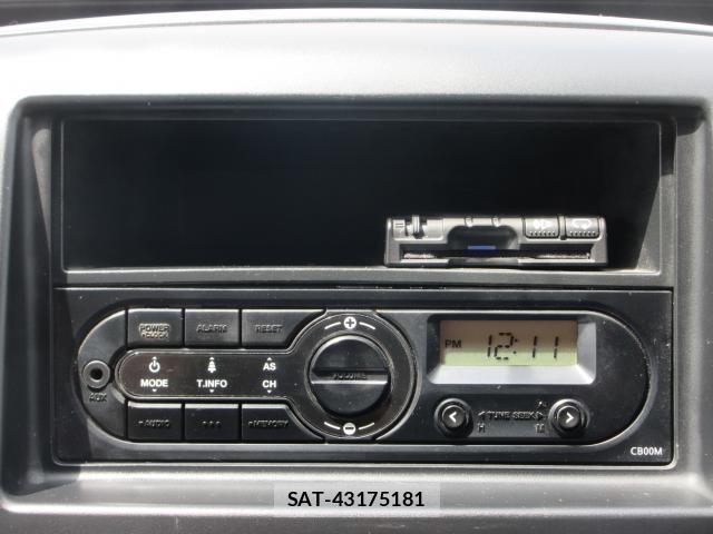 Nissan VANETTE VAN 2017-05 8360541-18
