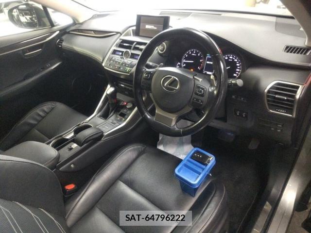 Lexus NX 2016-03 8360778-2