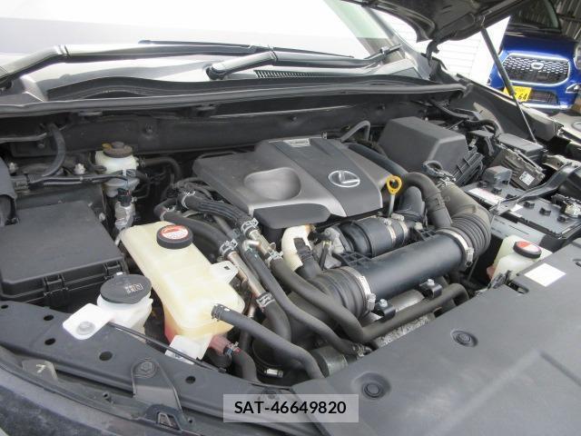 Lexus NX 2015-11 8360838-10
