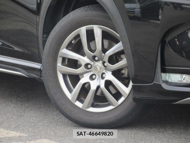 Lexus NX 2015-11 8360838-9
