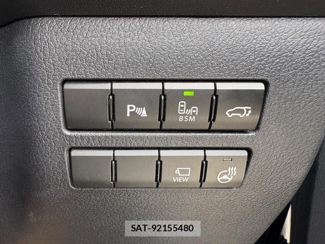 Lexus NX 2015-08 8362662-11