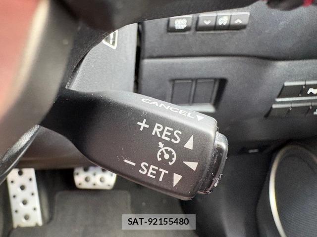 Lexus NX 2015-08 8362662-12
