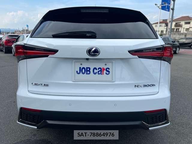 Lexus NX 2018-02 8362770-8