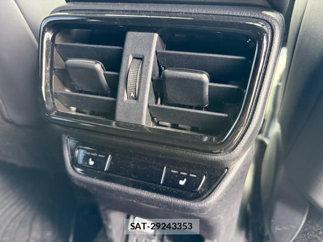 Lexus NX 2022-06 8363522-12