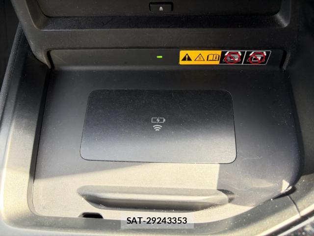 Lexus NX 2022-06 8363522-17