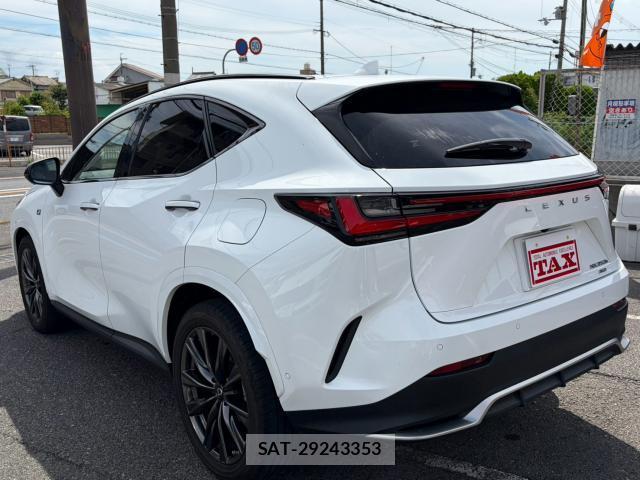 Lexus NX 2022-06 8363522-3