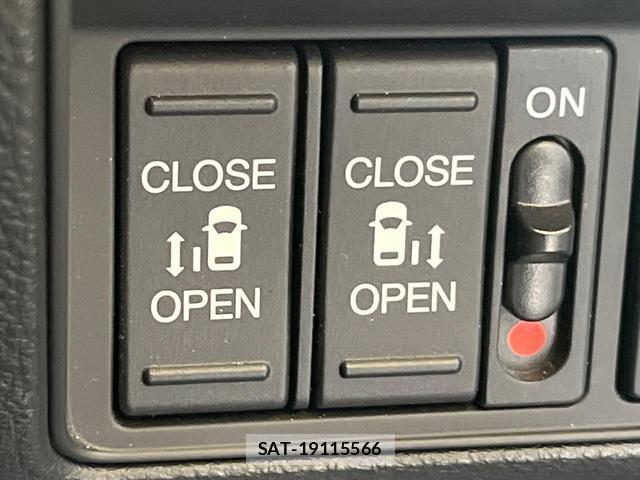 Honda ODYSSEY 2018-05 8362035-2