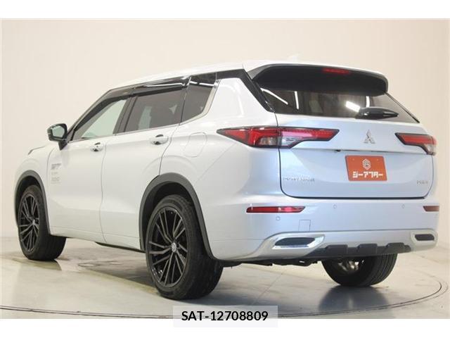 Mitsubishi OUTLANDER PHEV 2022-02 8360684-10