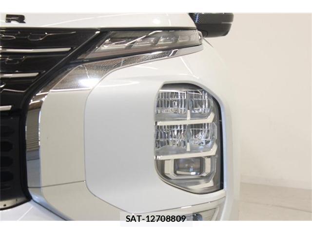 Mitsubishi OUTLANDER PHEV 2022-02 8360684-15