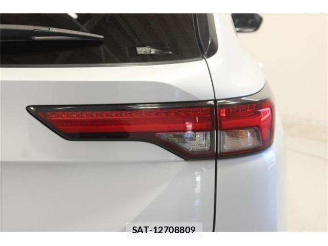 Mitsubishi OUTLANDER PHEV 2022-02 8360684-18