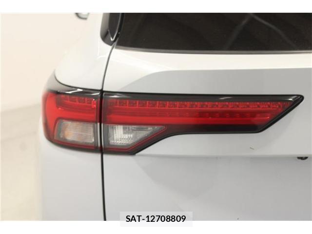 Mitsubishi OUTLANDER PHEV 2022-02 8360684-19