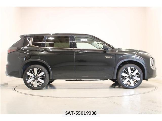 Mitsubishi OUTLANDER PHEV 2025-08 8360689-13