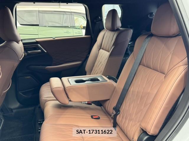 Mitsubishi OUTLANDER PHEV 2025-08 8361429-18