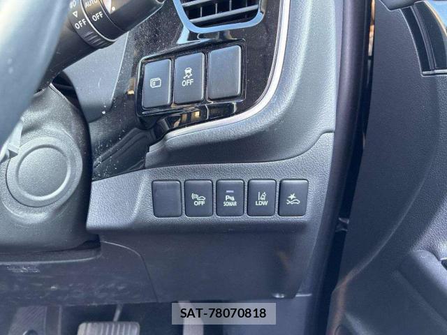 Mitsubishi OUTLANDER PHEV 2019-06 8362086-5