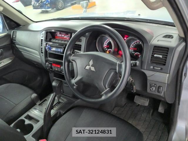Mitsubishi PAJERO 2017-11 8363418-2