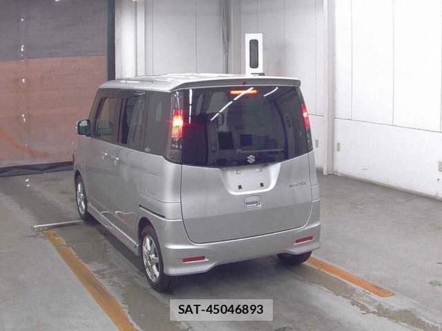 Suzuki PALETTE 2011-01 8363502-1