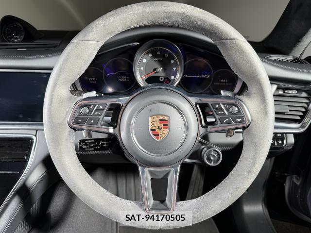 Porsche PANAMERA 2019-09 8362474-6