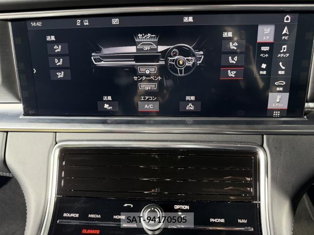 Porsche PANAMERA 2019-09 8362474-7