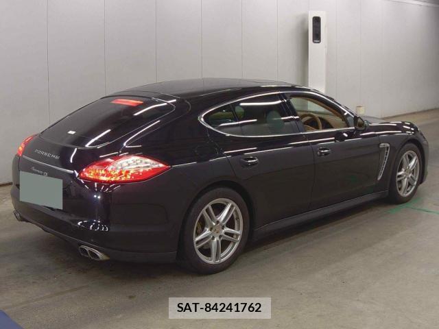 Porsche PANAMERA 2010-07 8362723-1