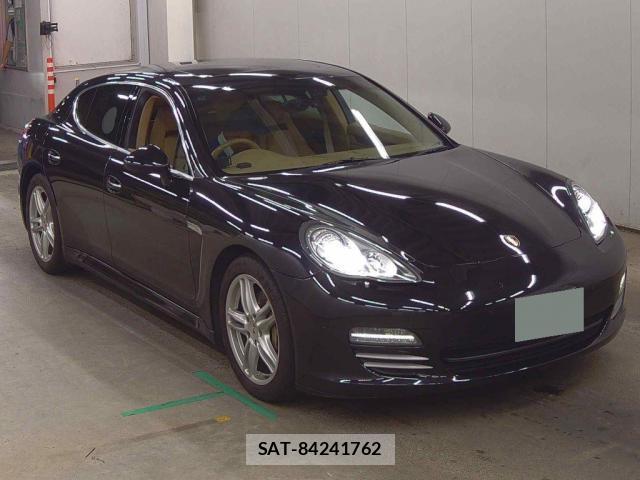 Porsche PANAMERA 2010-07 8362723-3