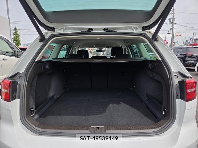 VolksWagen PASSAT VARIANT 2016-02 8363826-18