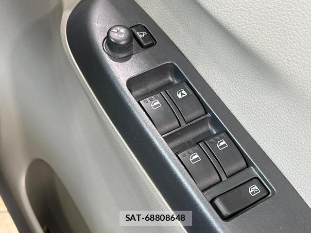 Toyota PIXIS EPOCH 2013-06 8361866-5