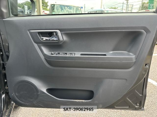 Toyota PIXIS EPOCH 2022-04 8362355-16